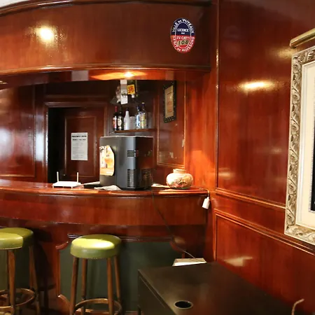 Hotel Princesse Isabelle Puteaux