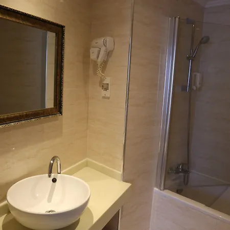 Hotel Princesse Isabelle Puteaux