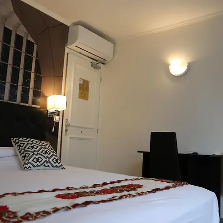 Hotel Princesse Isabelle Puteaux