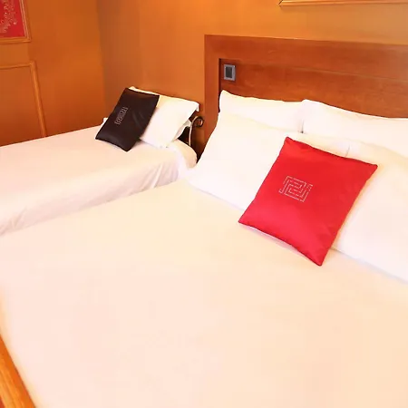 Hotel Princesse Isabelle Puteaux